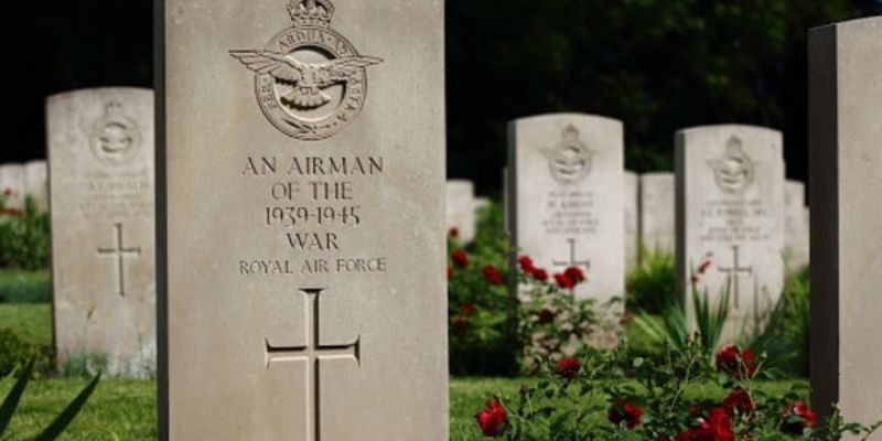 Ý nghĩa giấc mơ thấy mộ người thân chi tiết nhất